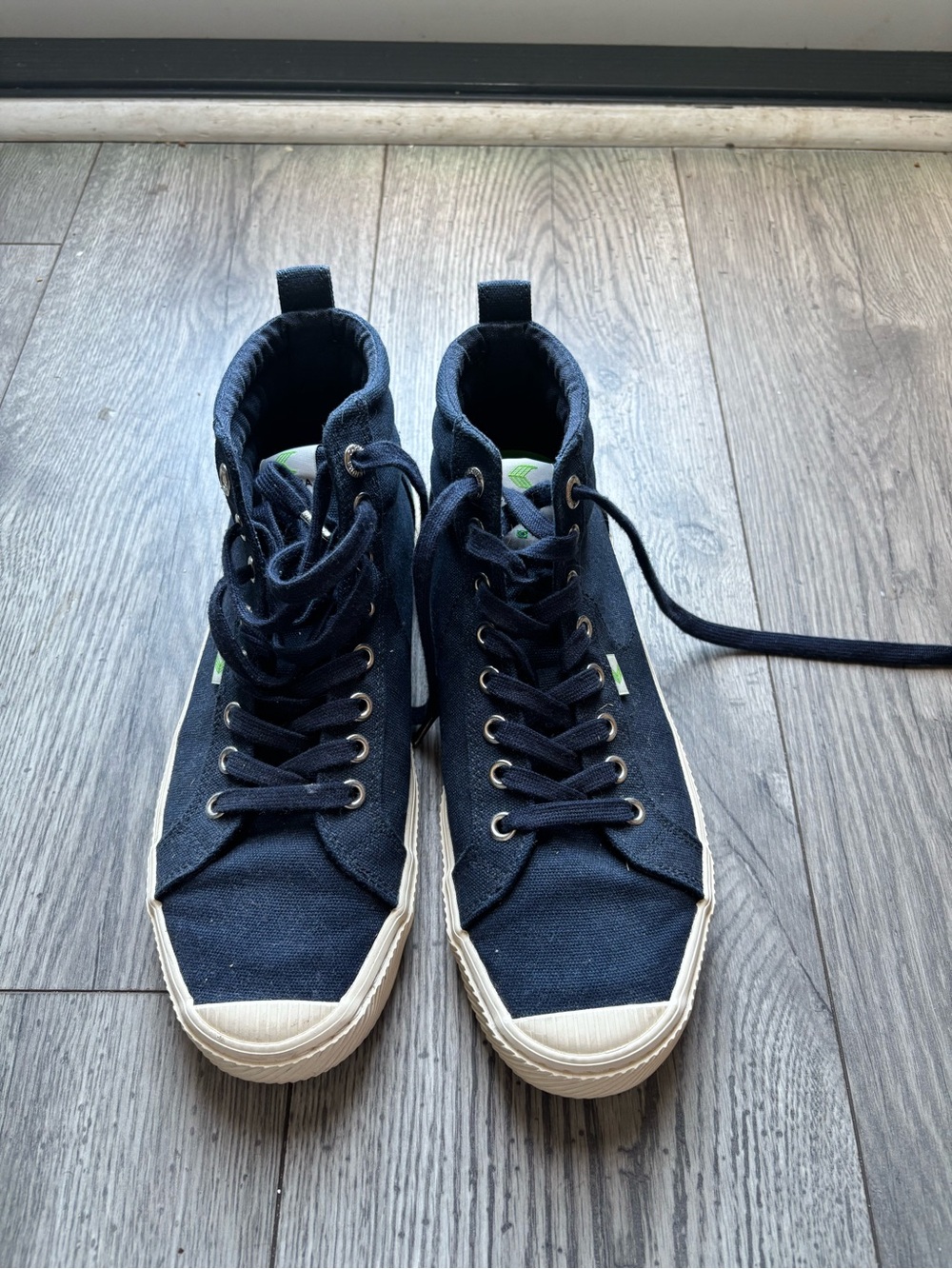 Cariuma 4Ocean Women's Size 10 Men’s Size 8.5 Off Blue Knit High-Top Sneakers